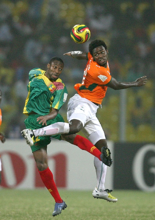 欧冠MVP遭降薪50万！31岁朱婷被列离队名单